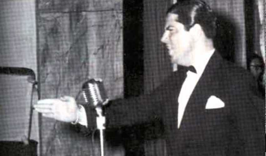 Emilio Ramil mano