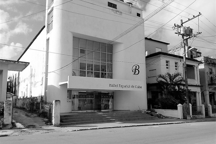 Santos Suarez Cine Mara